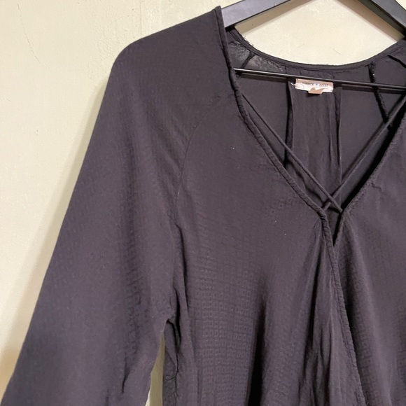 Silence and Noise faux cross cross wrap lightweight shirt - Picture 9 of 11